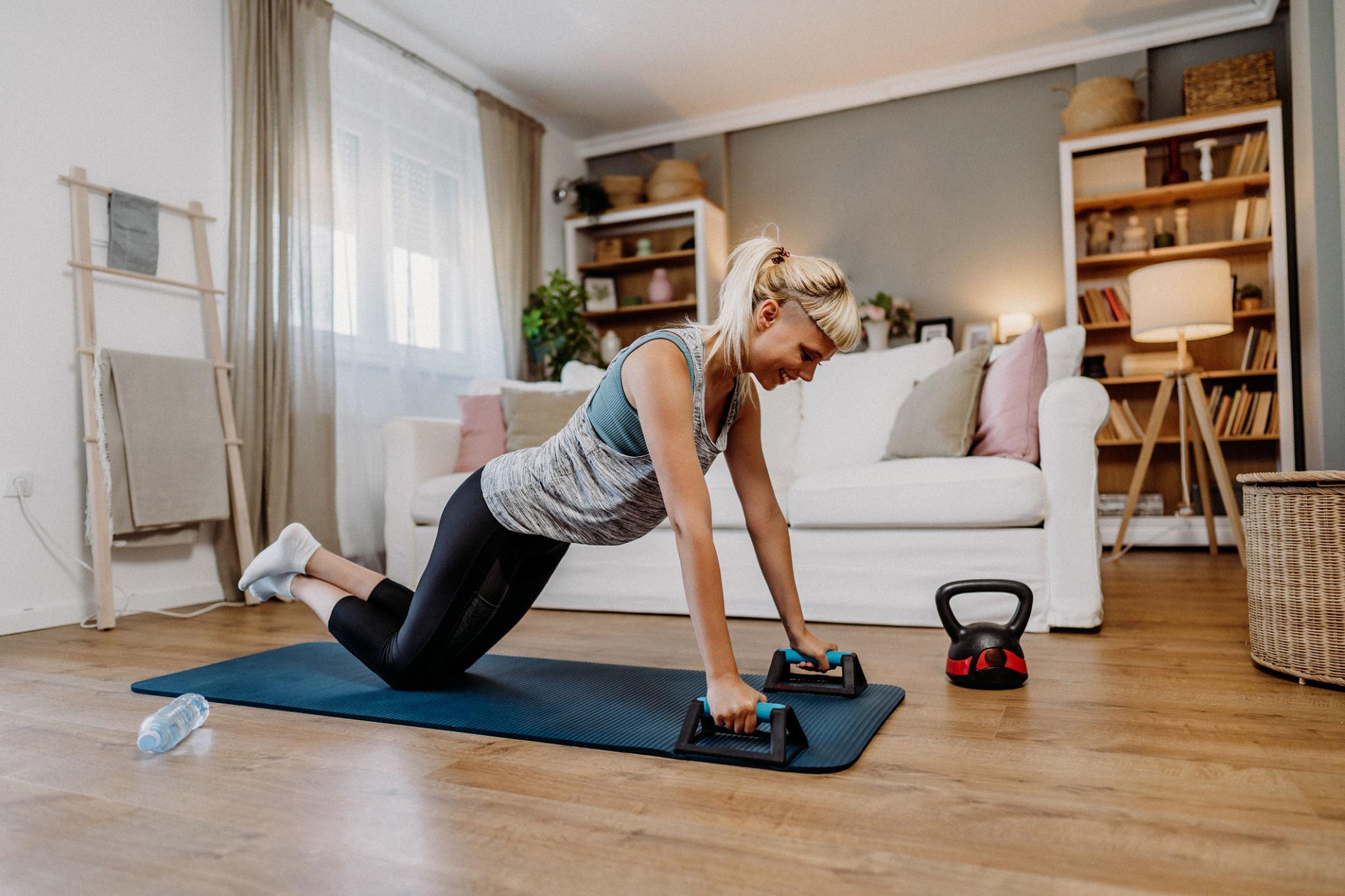 7 Powerful Home Workout Routine Secrets for Beginners (No Equipment Needed)